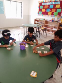 filter: 0; jpegRotation: 90; fileterIntensity: 0.000000; filterMask: 0; module:1facing:0;
hw-remosaic: 0;
touch: (-1.0, -1.0);
modeInfo: ;
sceneMode: Hdr;
cct_value: 0;
AI_Scene: (-1, -1);
aec_lux: 0.0;
hist255: 0.0;
hist252~255: 0.0;
hist0~15: 0.0;